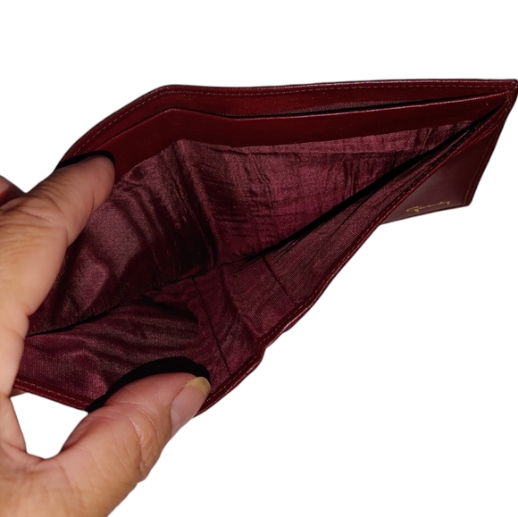 Vintage Givenchy Bordeaux Smooth Leather Bi-Fold Wallet - Picture 7 of 16